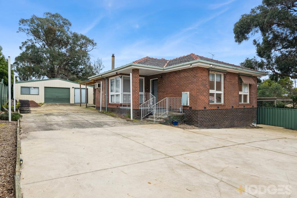 9 Lyn Ct, Wandong, VIC 3758