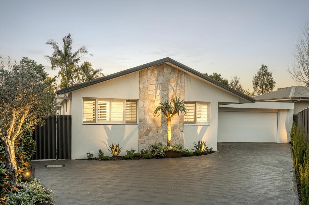 11 Rhodes Pl, Kellyville, NSW 2155