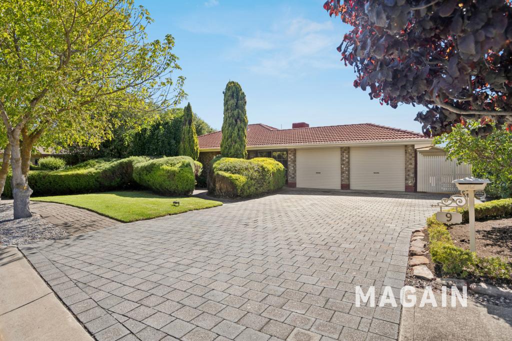 9 Arabian Dr, Woodcroft, SA 5162