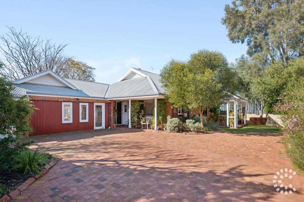 2a Howson St, Hilton, WA 6163