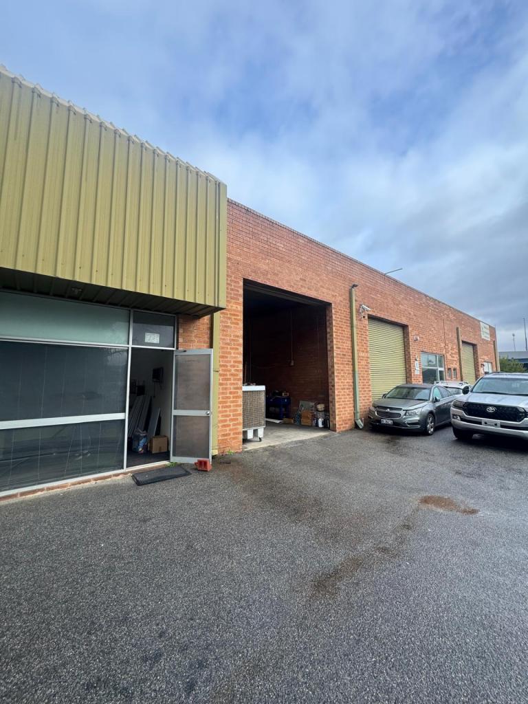 1/9 Sheen Pl, Embleton, WA 6062