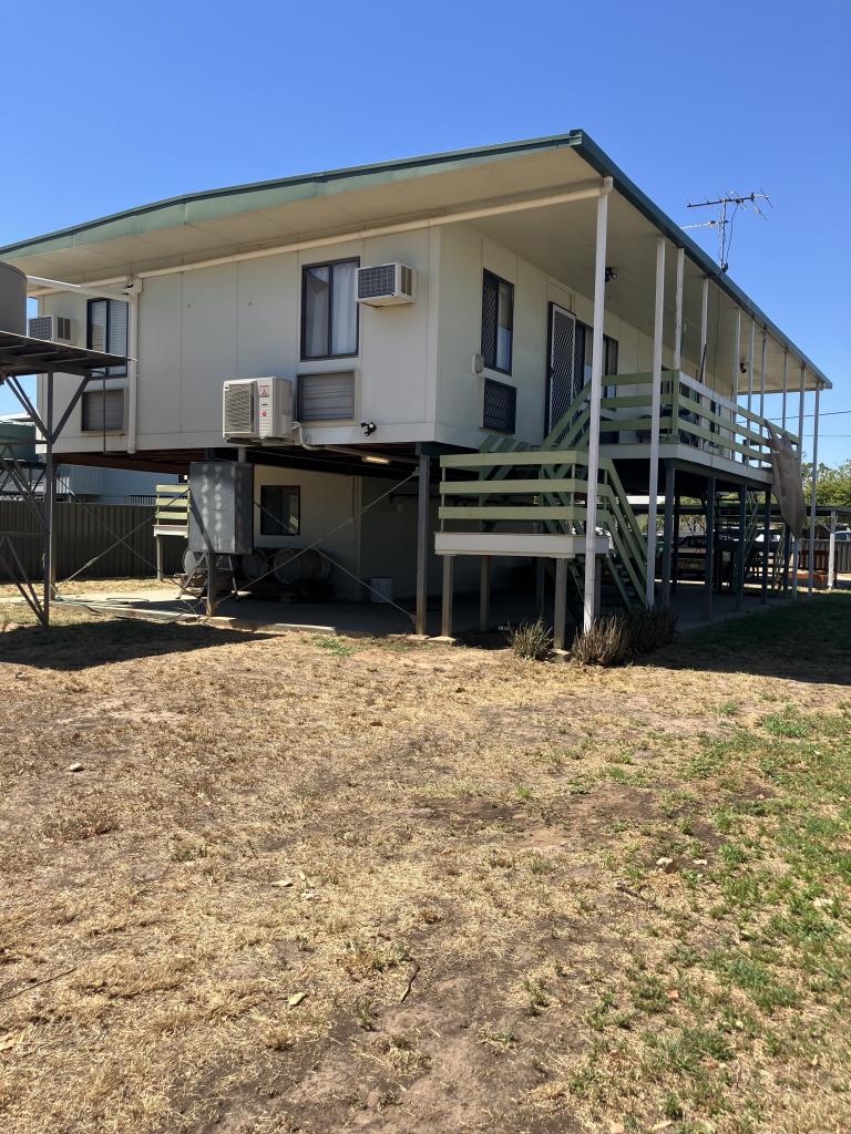 1/137 Thistle St, Blackall, QLD 4472