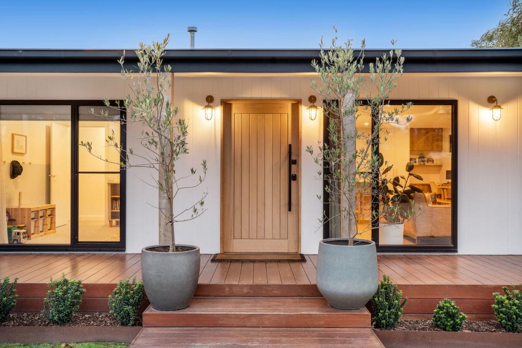 94 Disney St, Crib Point, VIC 3919
