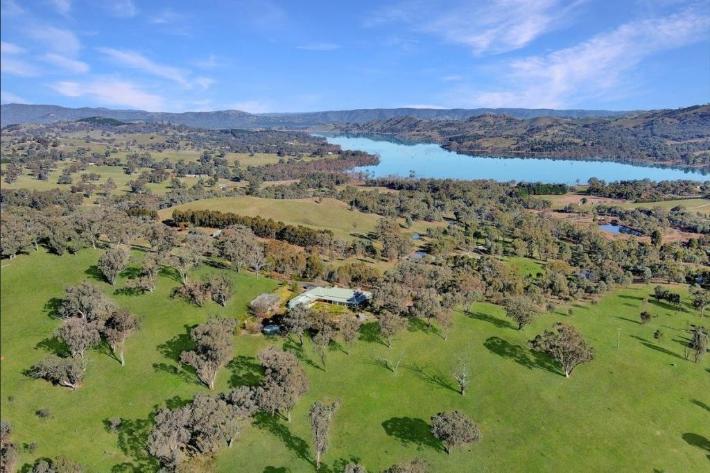 35 Hollams Rd, Mansfield, VIC 3722