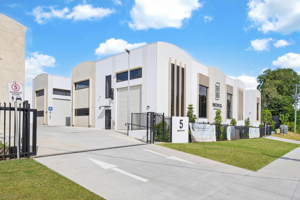 8/5 Bailey Cres, Southport, QLD 4215