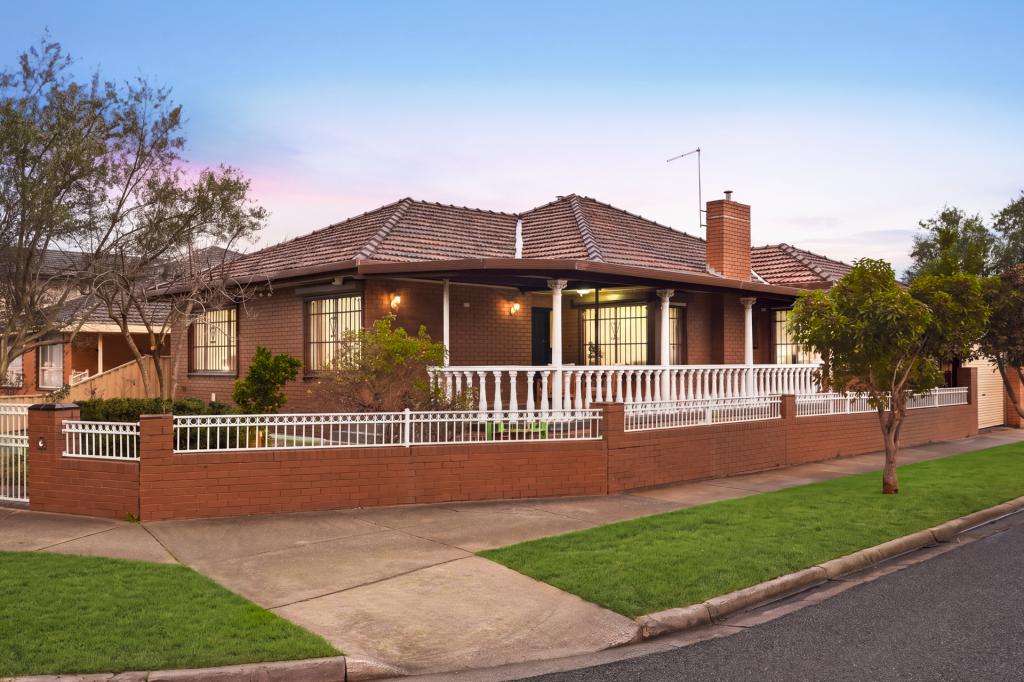 57 Rathcown Rd, Reservoir, VIC 3073