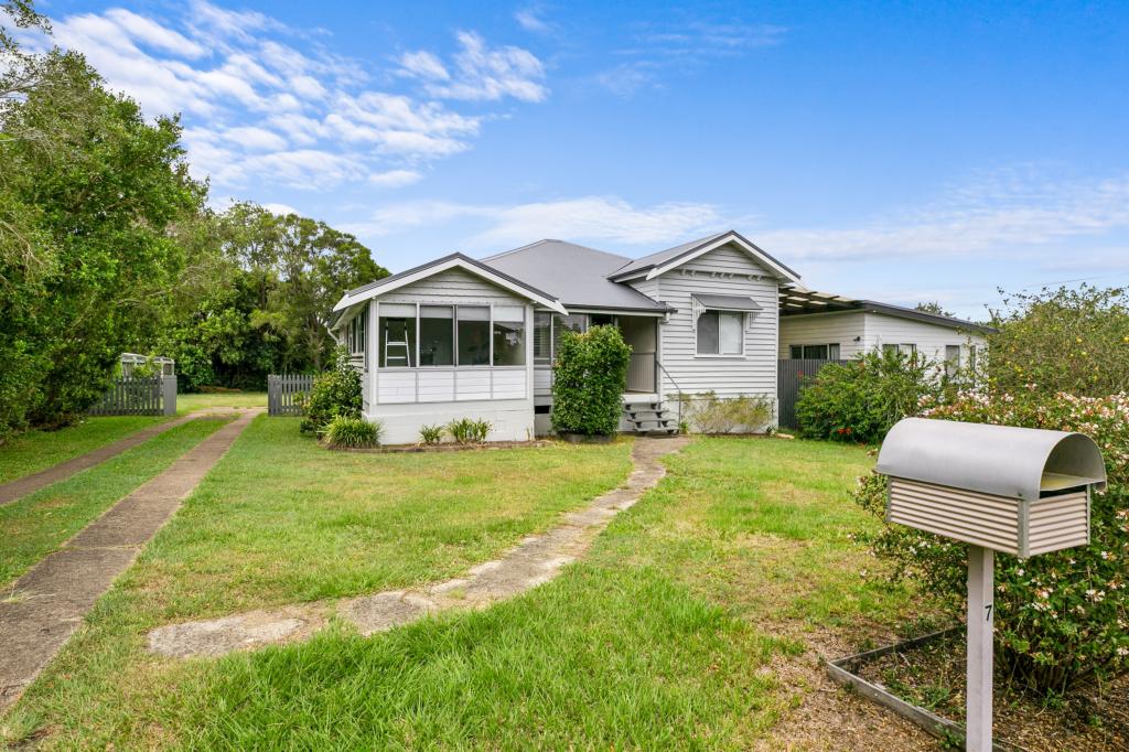 27 Power Rd, Southside, QLD 4570