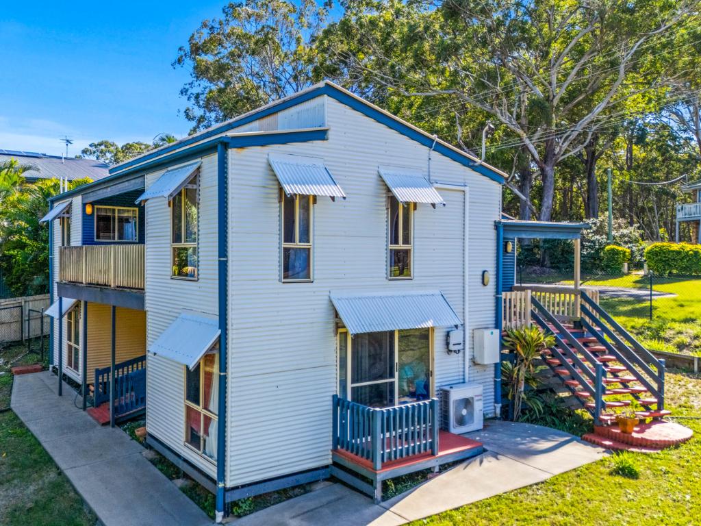 6 Cutter St, Russell Island, QLD 4184