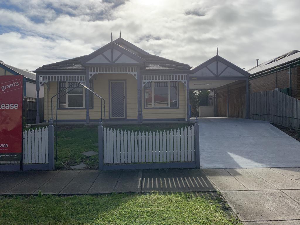 6 Cato Pkwy, Lynbrook, VIC 3975