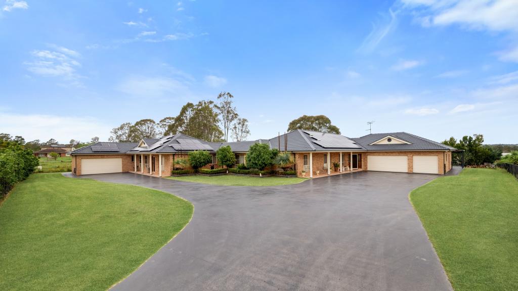 50 CENTENARY PL, CATHERINE FIELD, NSW 2557