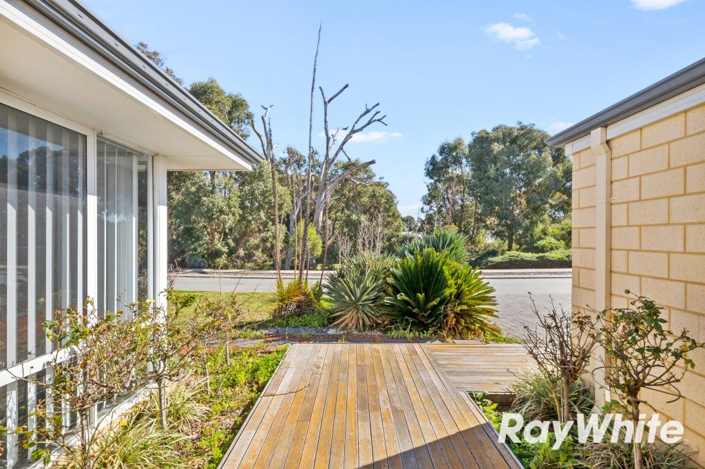 14 Edgbaston Rd, Meadow Springs, WA 6210