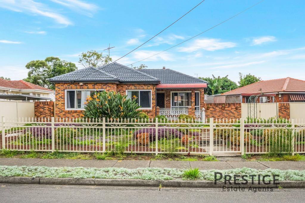37 Baragoola St, Fairfield West, NSW 2165