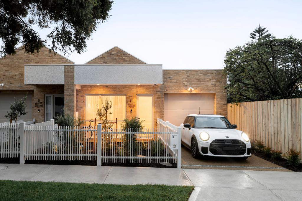 11 HAY ST, PRESTON, VIC 3072