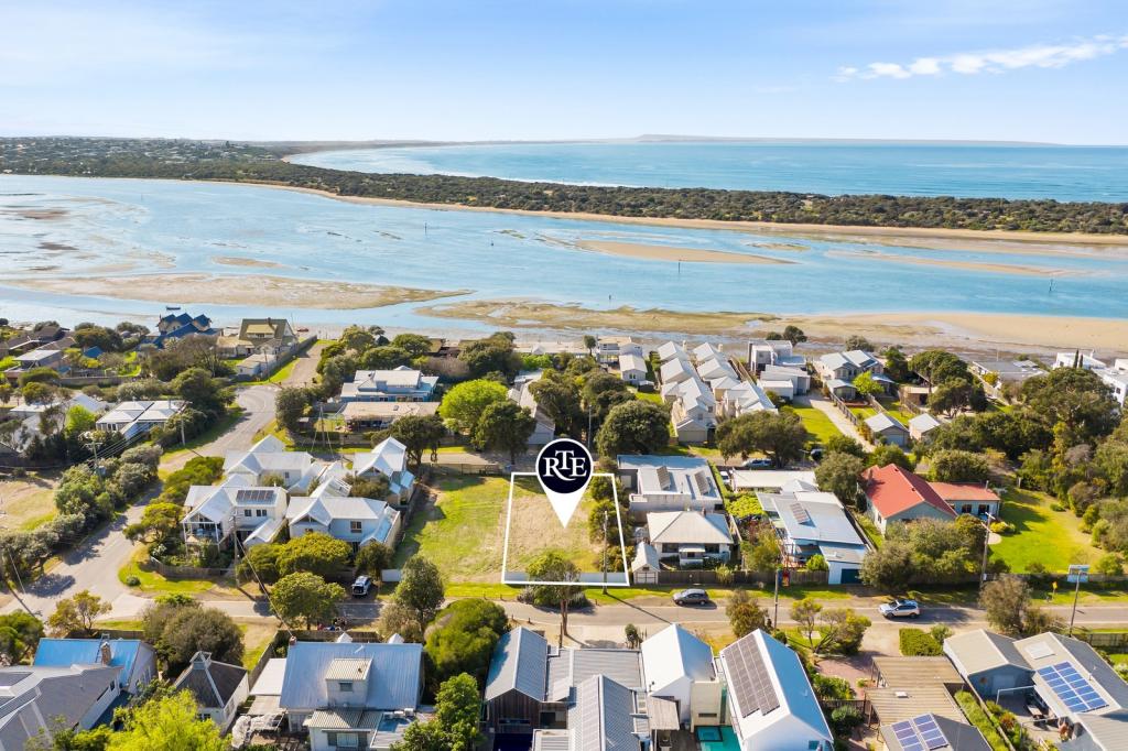 26 Seaview Ave, Barwon Heads, VIC 3227