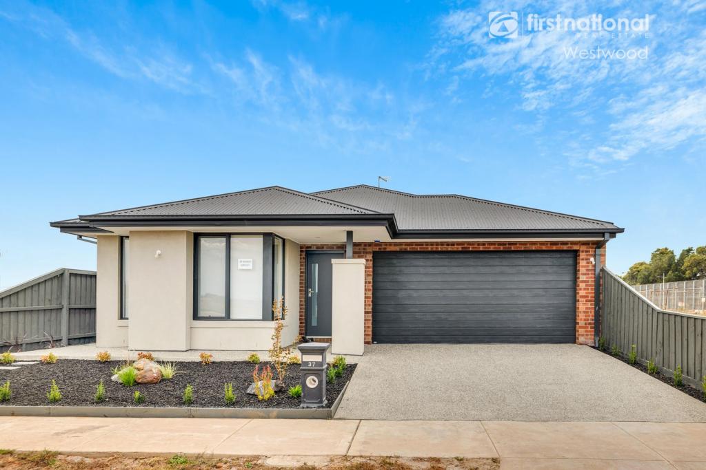 37 Shanti Cct, Werribee, VIC 3030