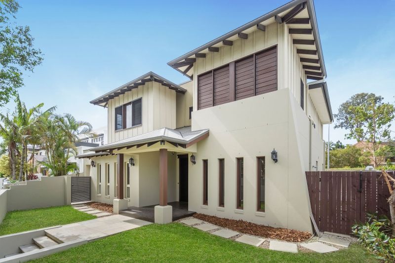 104 Compass Dr, Biggera Waters, QLD 4216