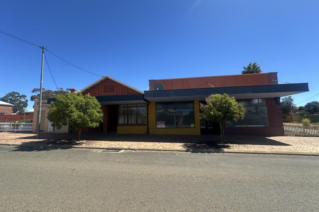 33 Yougenup Rd, Gnowangerup, WA 6335