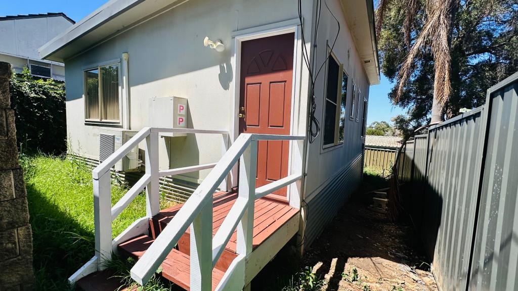 6A HUNTER ST, BLACKTOWN, NSW 2148