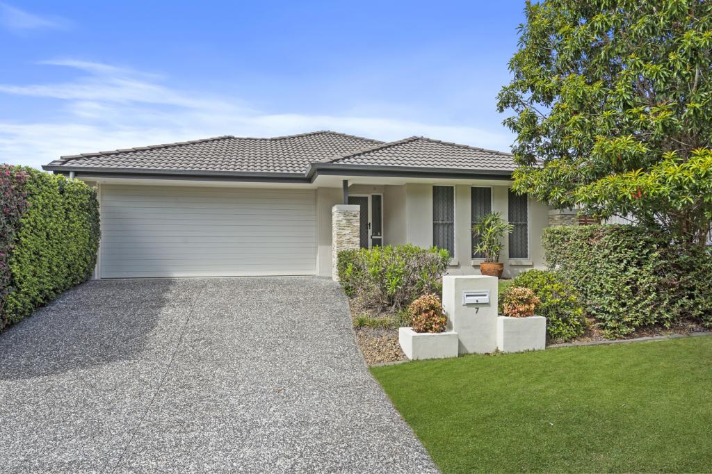 7 LIRIOPE PL, VICTORIA POINT, QLD 4165