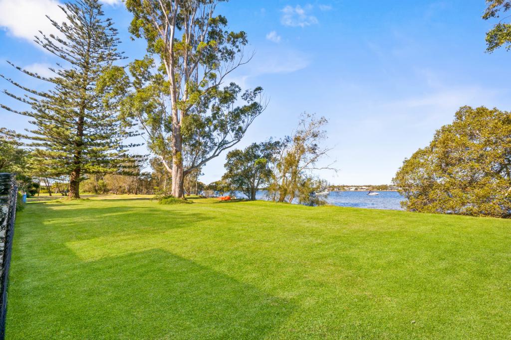 54 Shoreline Dr, North Shore, NSW 2444