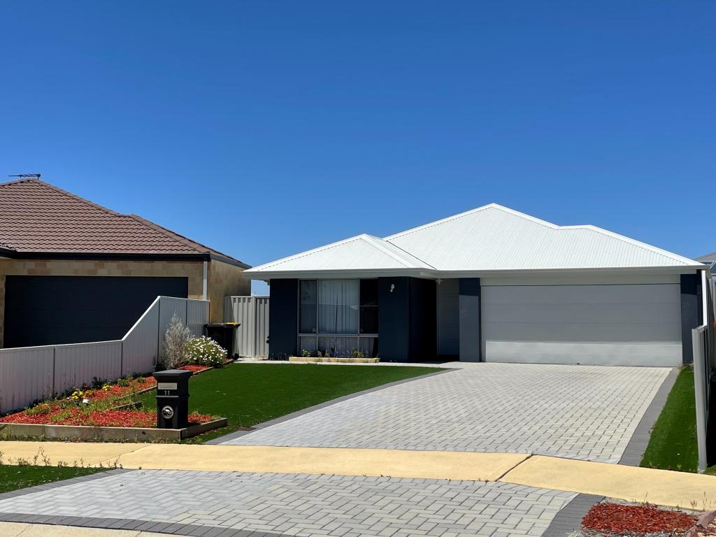 11 NILE CRES, SOUTHERN RIVER, WA 6110