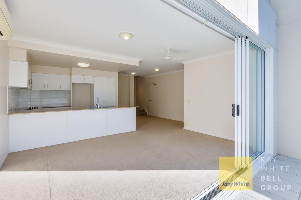 8/30 Lather St, Southport, QLD 4215