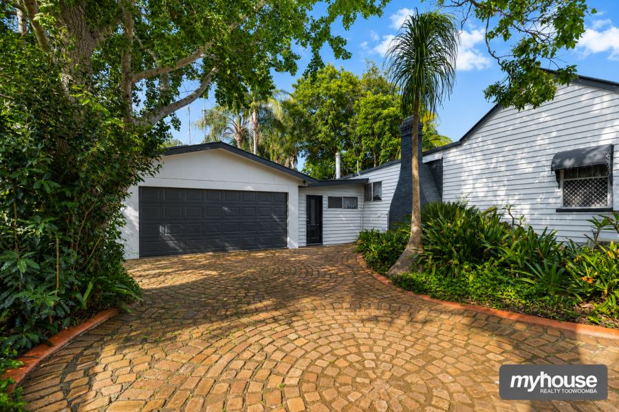 1 Potter St, South Toowoomba, QLD 4350