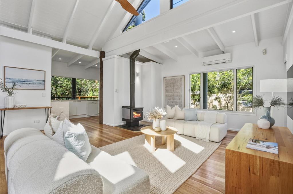 26 Ophelia Cres, Eatons Hill, QLD 4037