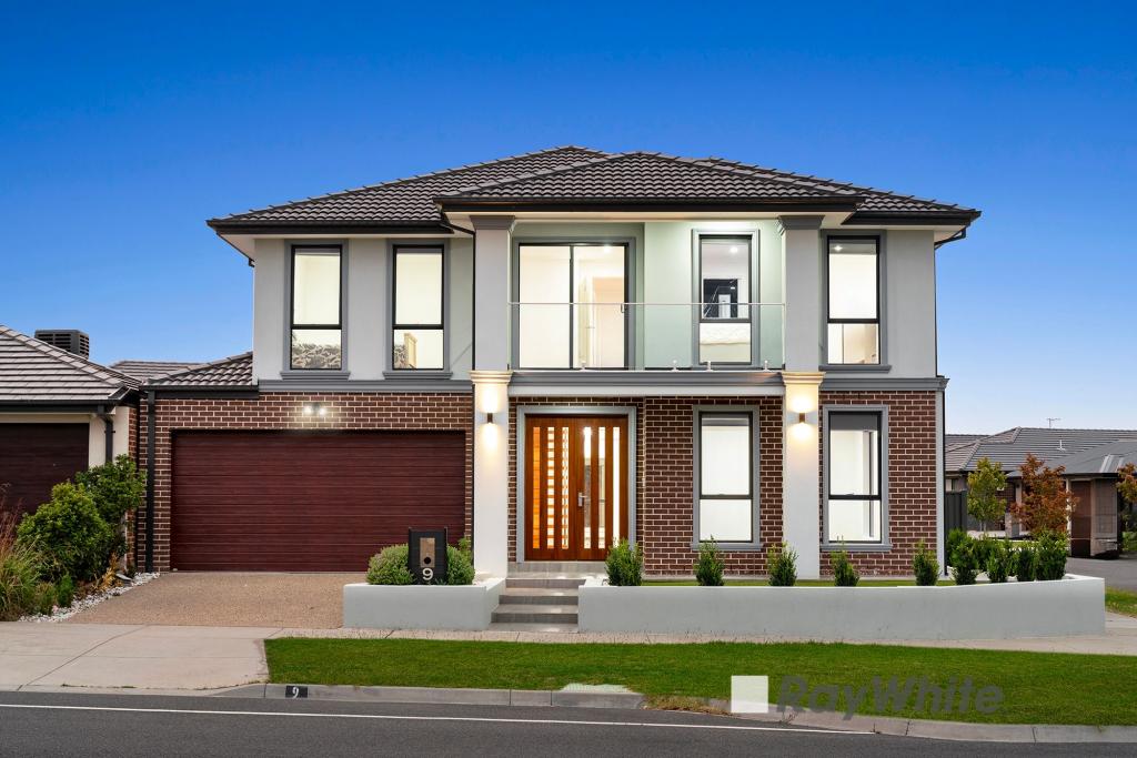 9 Dressage Dr, Cranbourne South, VIC 3977