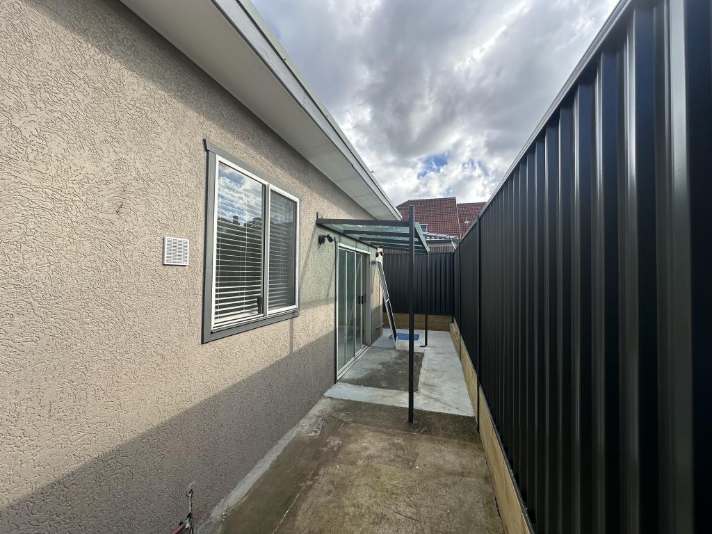 36 Napoleon Rd, Greenacre, NSW 2190