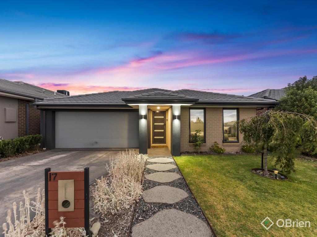 17 BRICKWOOD ST, CLYDE, VIC 3978