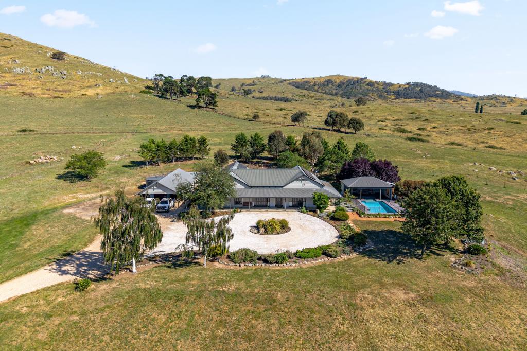 38 Little Oakey Rd, Burra, NSW 2620