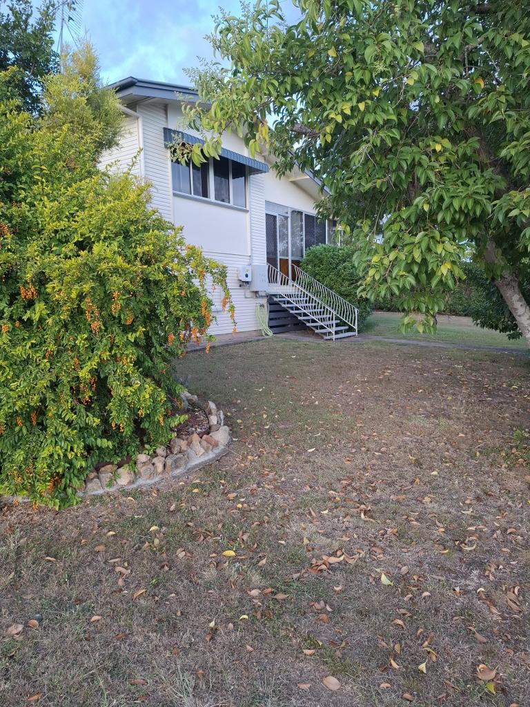 18 Stephens St E, Murgon, QLD 4605