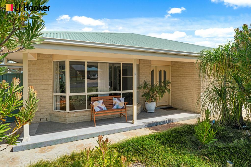 5 Colgan Cl, Callala Bay, NSW 2540