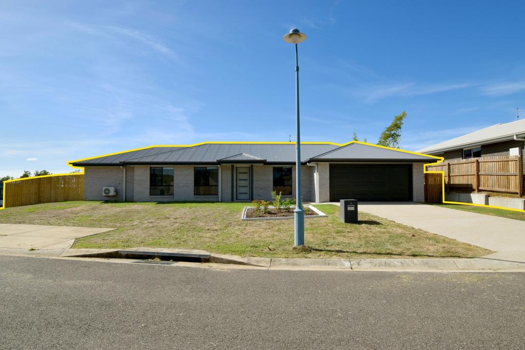 2 Seagull Bvd, Kirkwood, QLD 4680