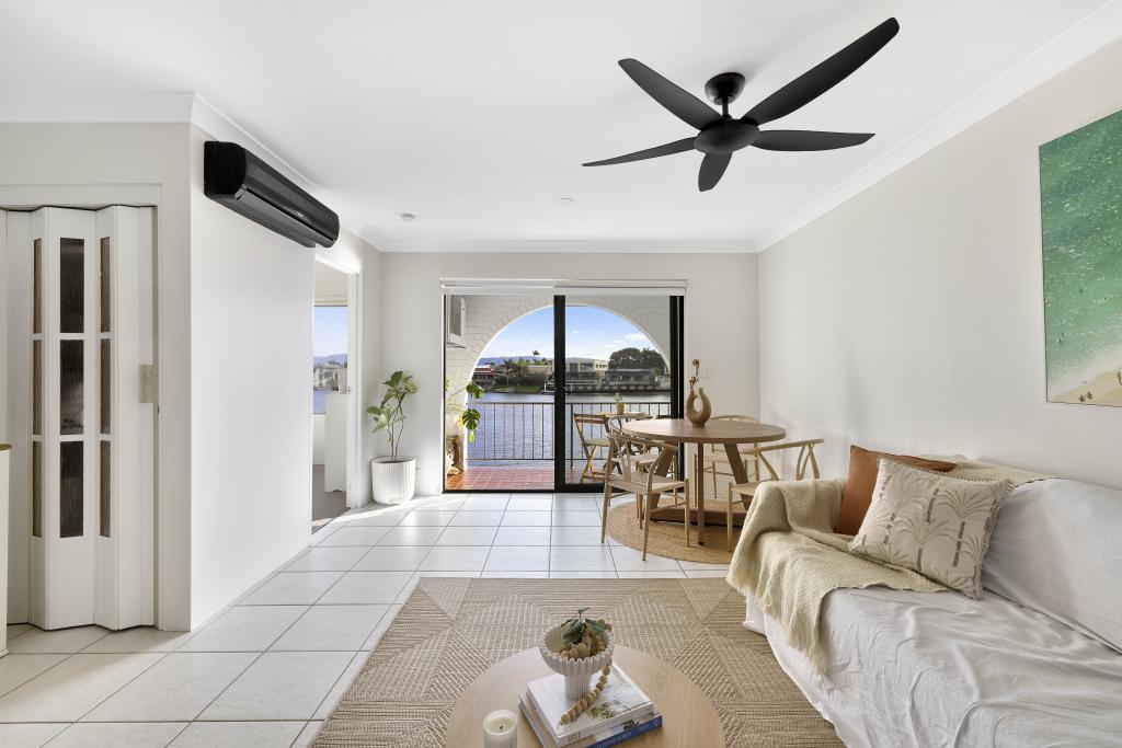 4/10 Aquila Ct, Mermaid Waters, QLD 4218
