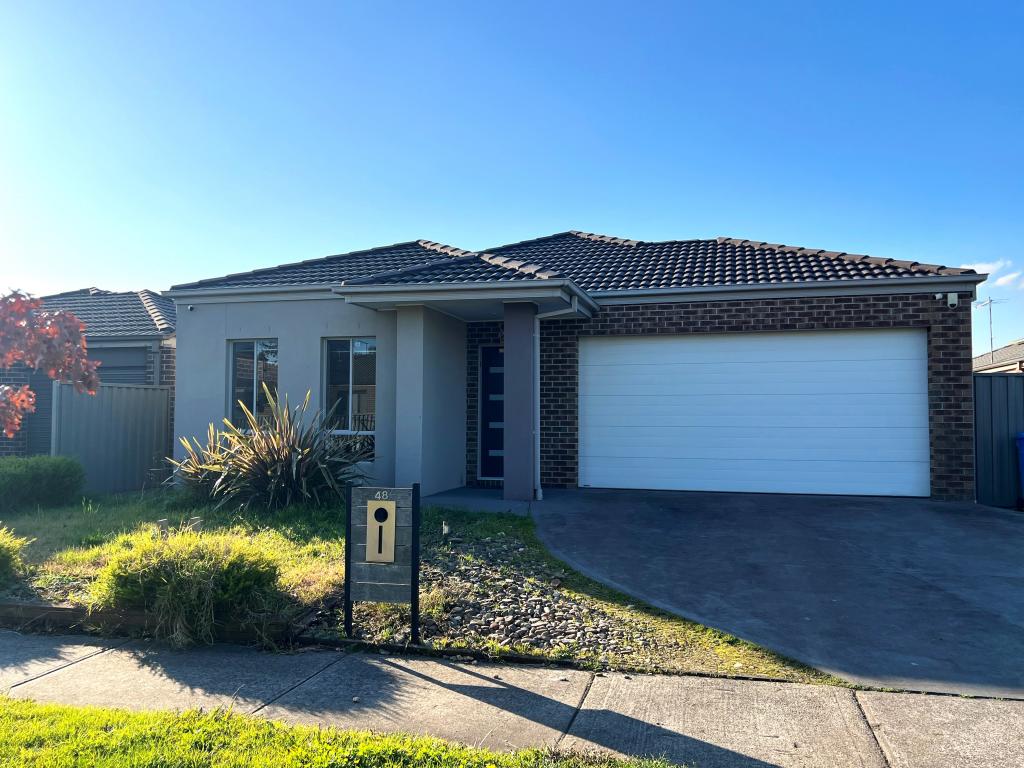 48 Challenger Cct, Cranbourne East, VIC 3977