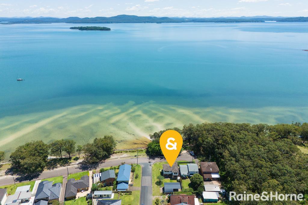 70 Peace Pde, Tanilba Bay, NSW 2319