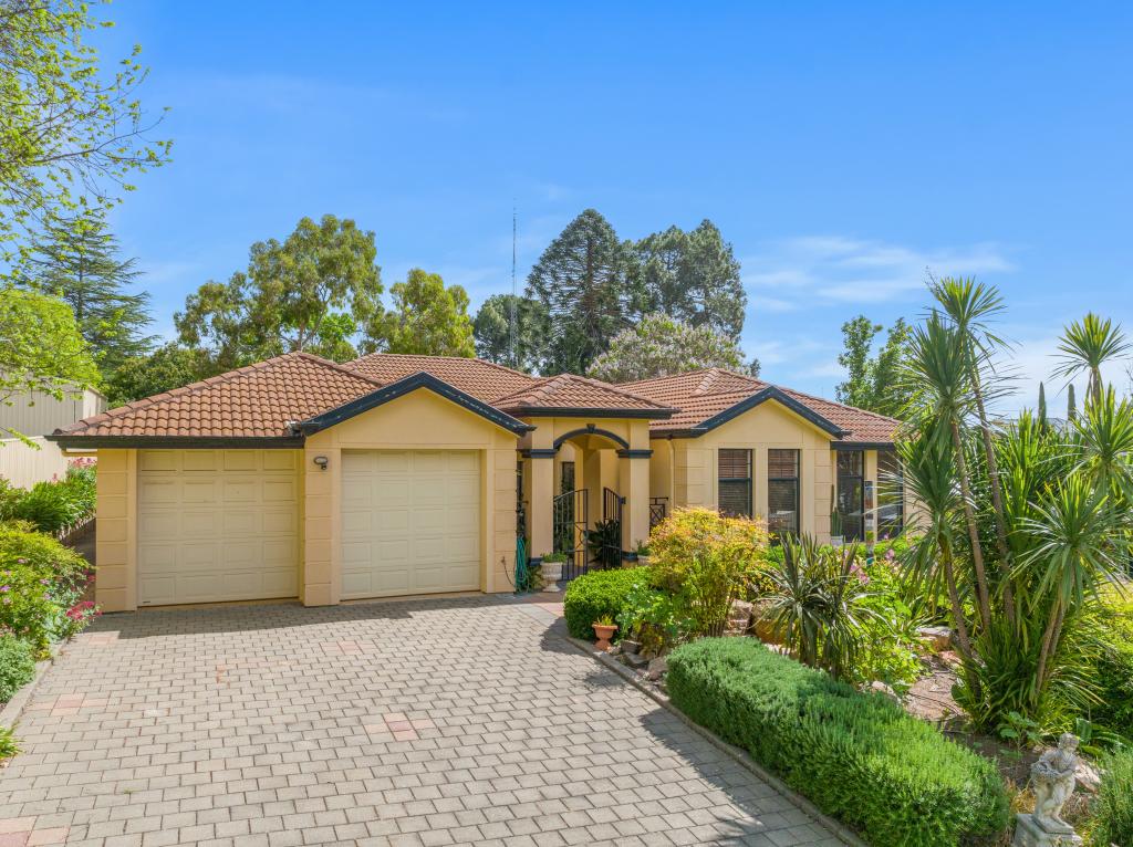 3 Tilbrook Ave, Clare, SA 5453