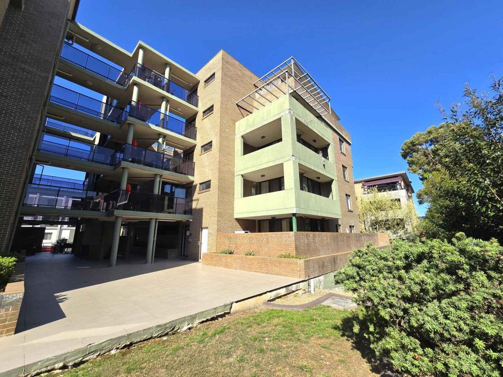 31/5-11 Howard Ave, Northmead, NSW 2152