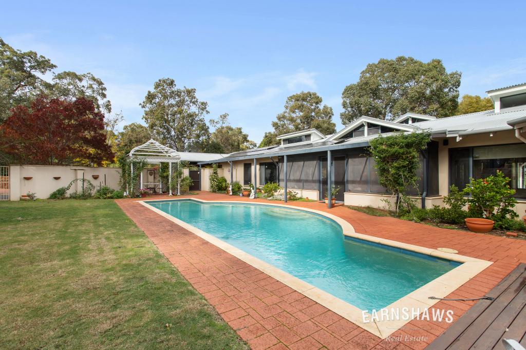 17 Glenwood Ave, Glen Forrest, WA 6071