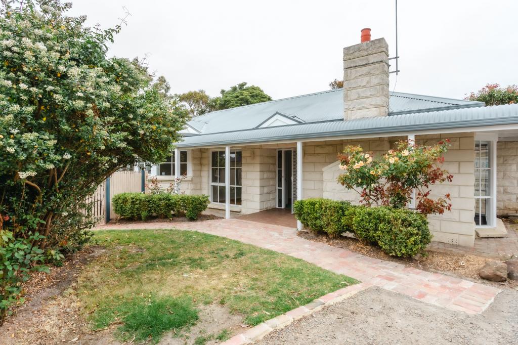 88 Mountain View Rd, Mount Eliza, VIC 3930