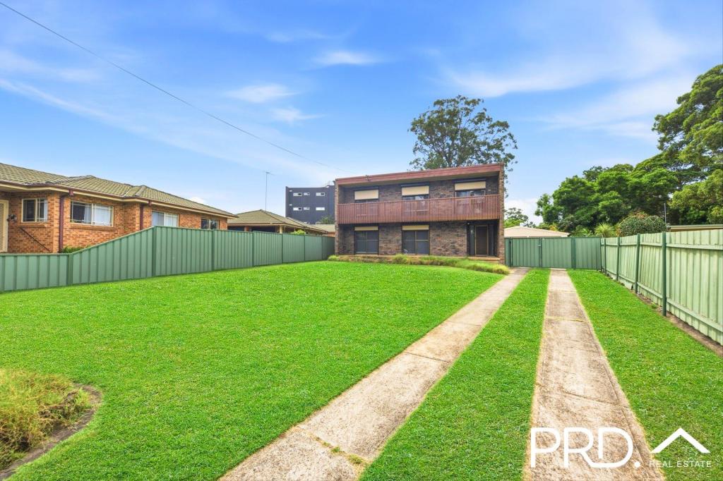 12 Cook Cres, East Hills, NSW 2213