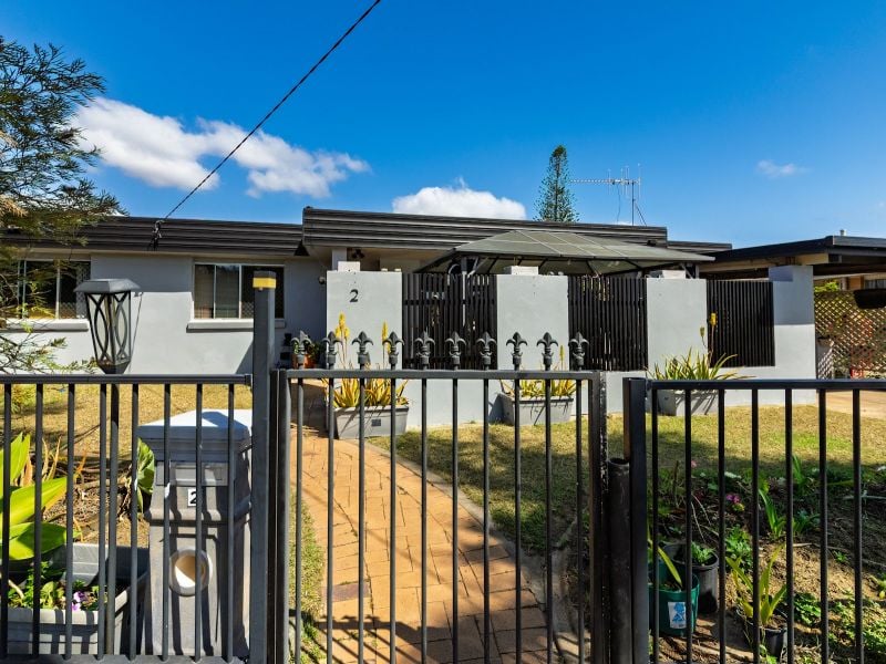 2 Faithfull Cres, Avenell Heights, QLD 4670