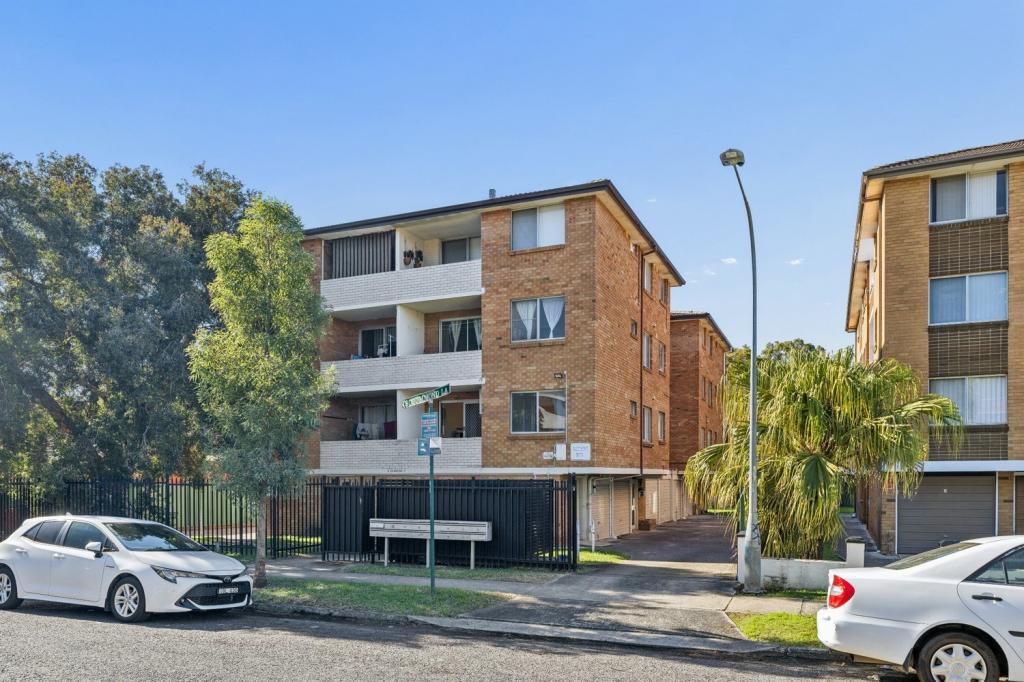 1/8 Drummond St, Warwick Farm, NSW 2170