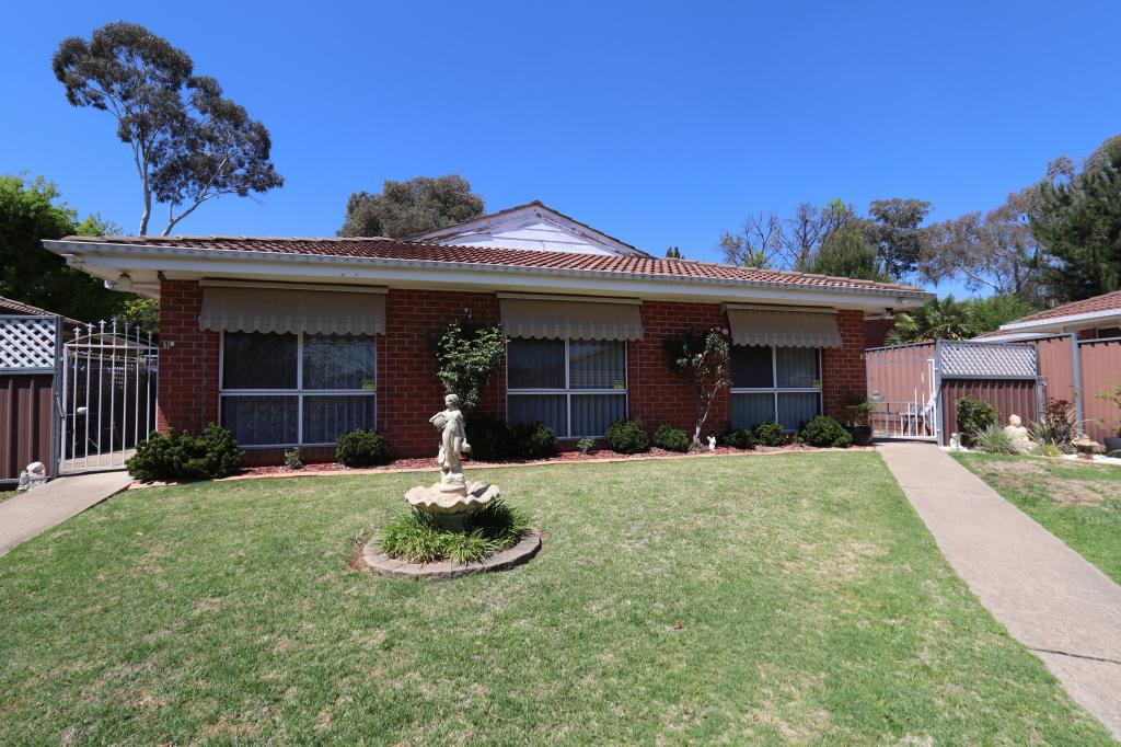 32 Mooney Valley Pl, West Bathurst, NSW 2795