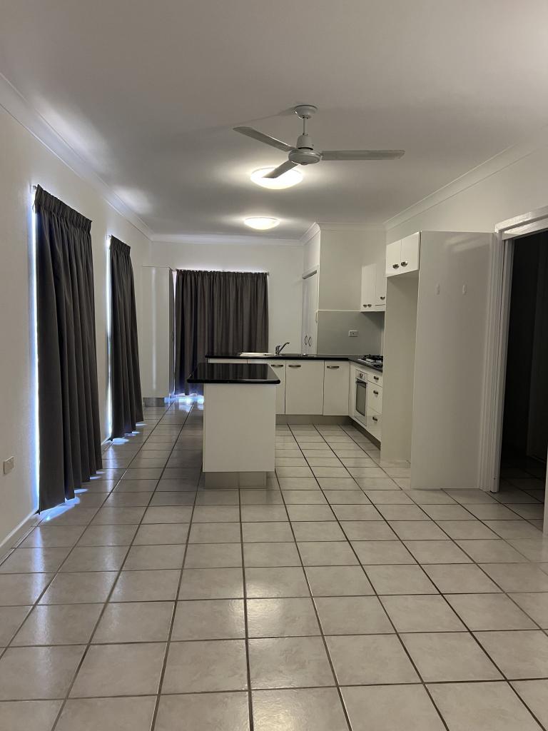 1/7 Elma St, Cooee Bay, QLD 4703