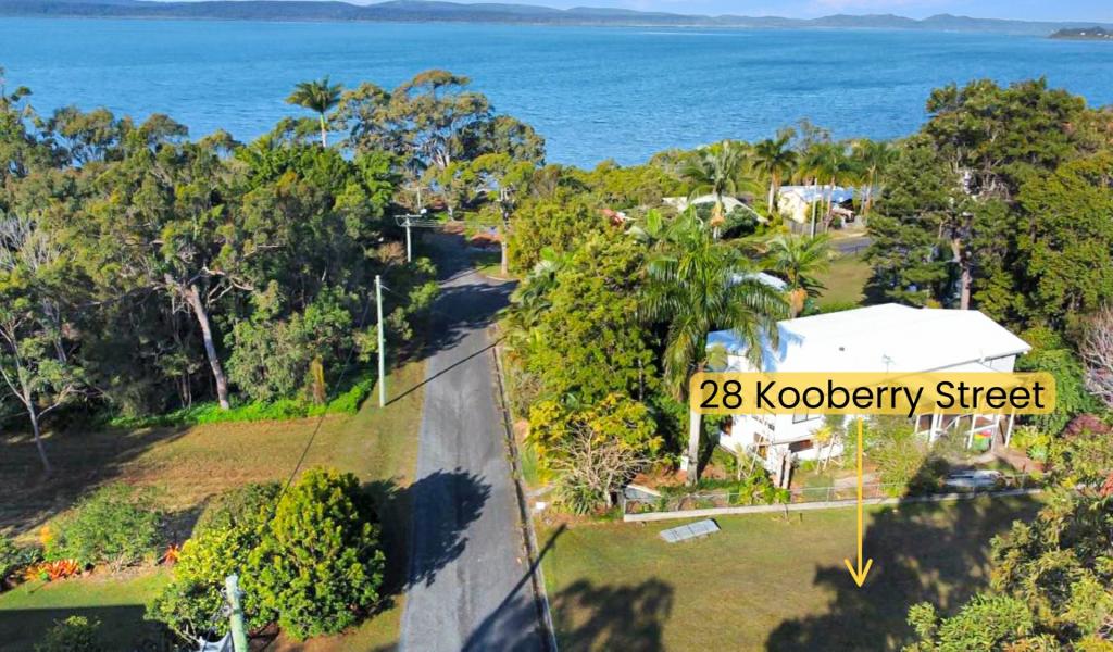 28 Kooberry St, Macleay Island, QLD 4184