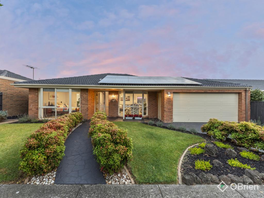 23 Hedgeley Dr, Berwick, VIC 3806