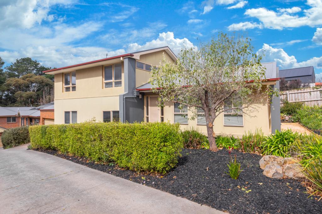 1/71 Aitken St, Gisborne, VIC 3437